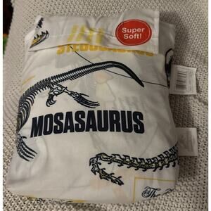Jurassic World Twin Sheet Set No Pillowcase White Soft T REX STEGOSAURUS NWOT